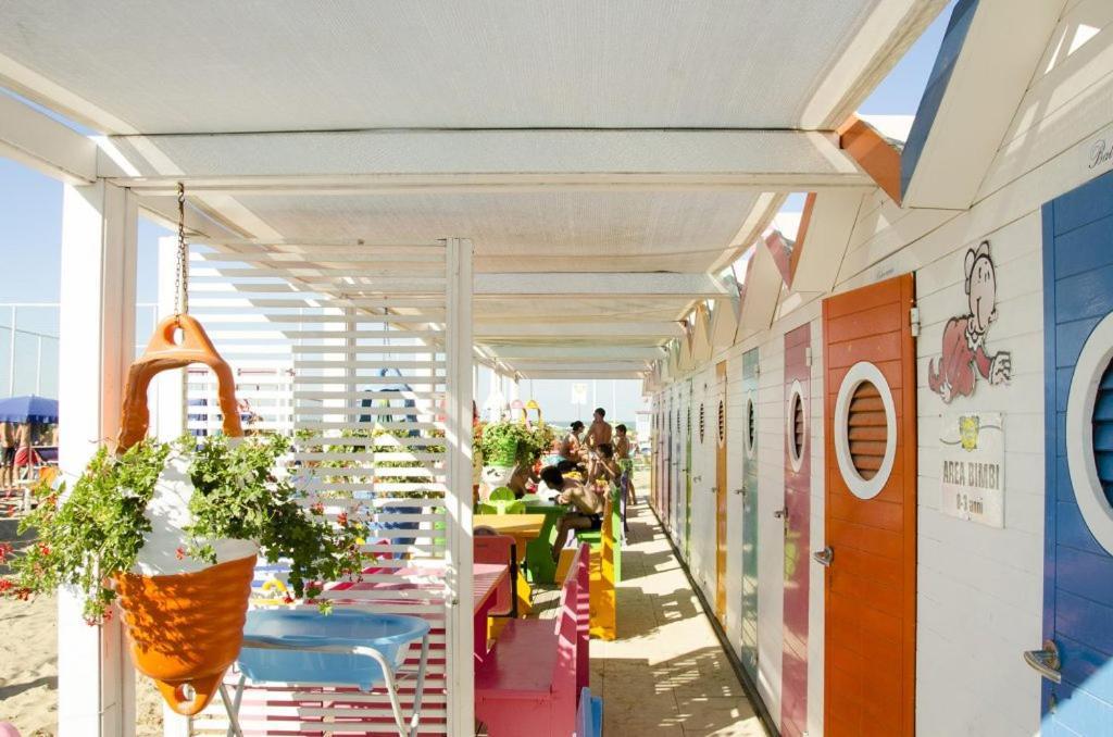 Riccione Beach Hotel - Enjoy Your Summer -Beach Village Incluso 외부 사진